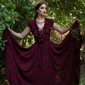 NWT La Femme En Noir Mythical Goddess Gown Oxblood Gorgon Print 👉FLAW👈